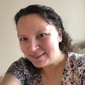 Meet your Posher, Stacy